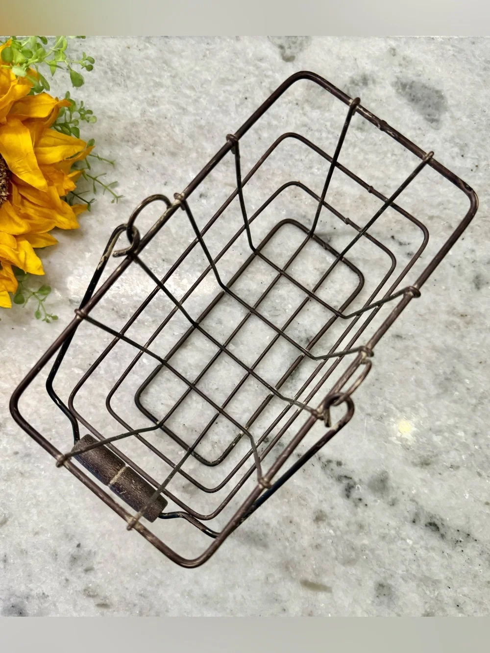 New Rustic Distressed Brown Metal Basket Organizer Holder Decor 8” x 5” x 4.75”